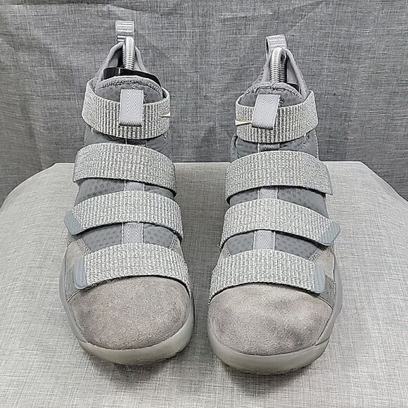 Nike LeBron Soldier XI SFG Mens  SZ 12 - 897644-010 Dark Grey Suede Gum Sole main image 8